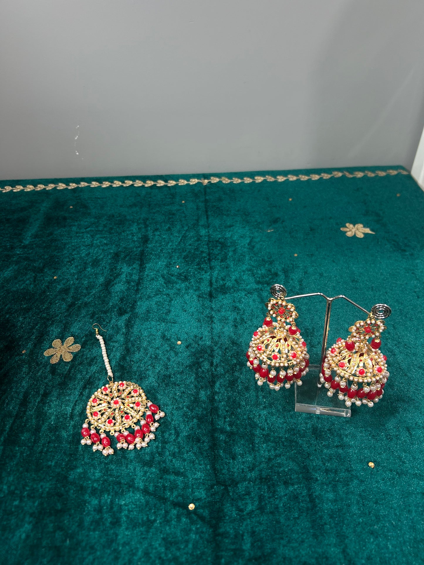 Red Pipal Patti Necklace Set