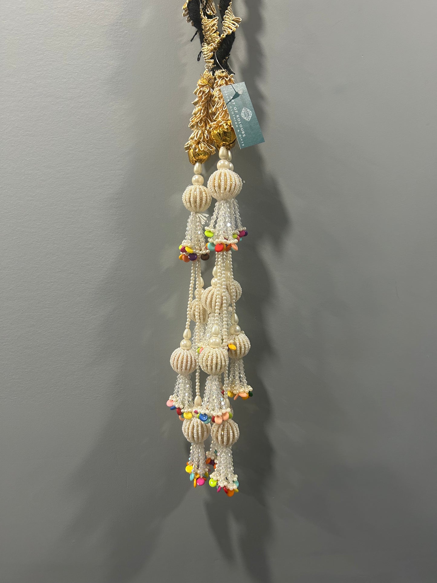 White Multicolour Pearl Parandi