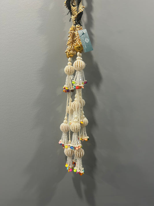 White Multicolour Pearl Parandi