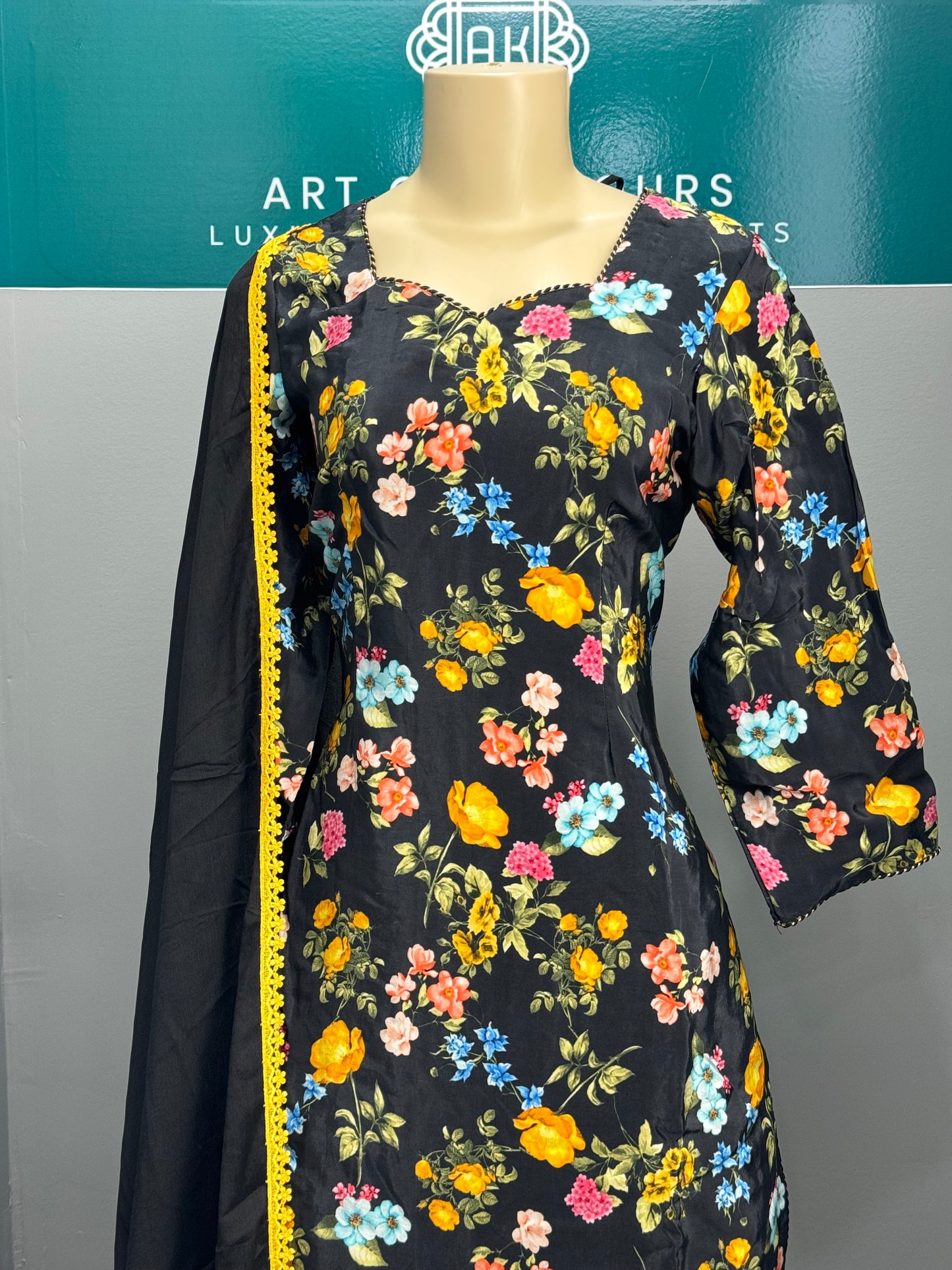 Crepe Printed Salwar Suit