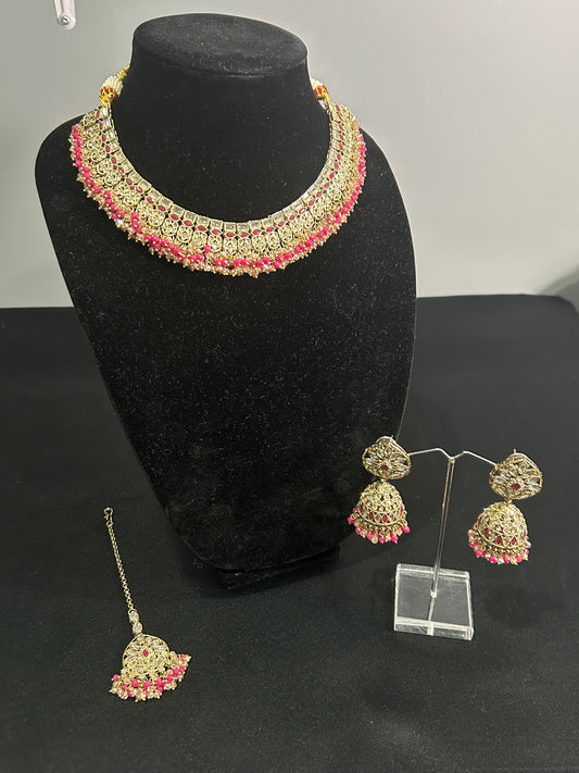 Swati Necklace Set
