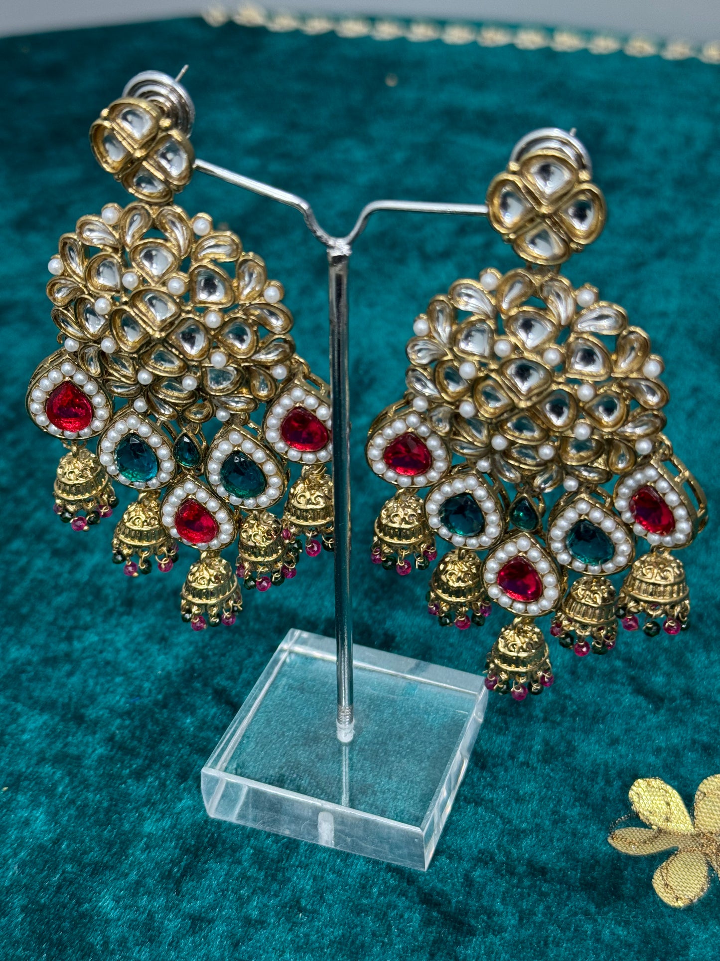 Majestic Aura Kundan Earrings