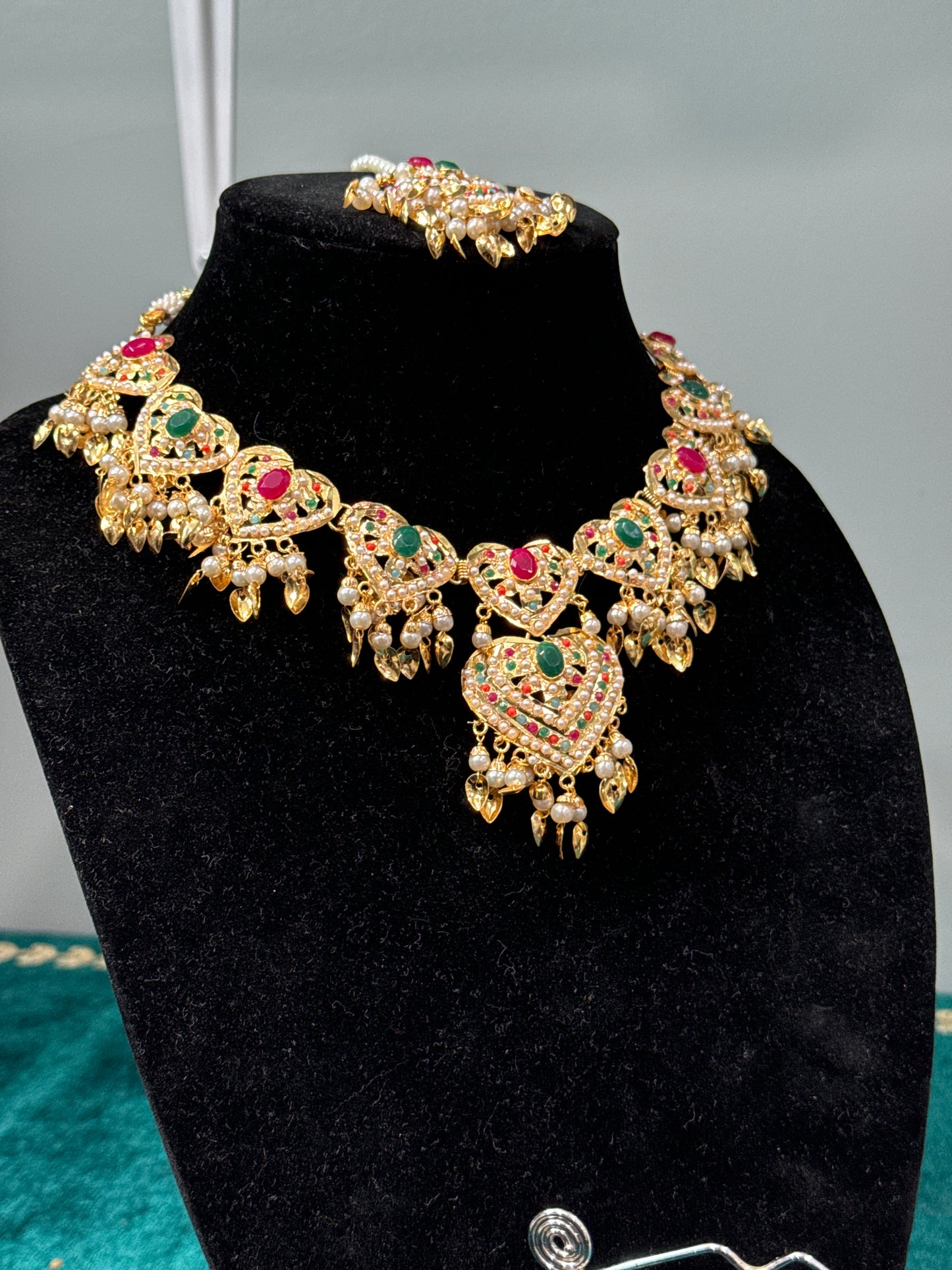 Pipal Pati Necklace Set