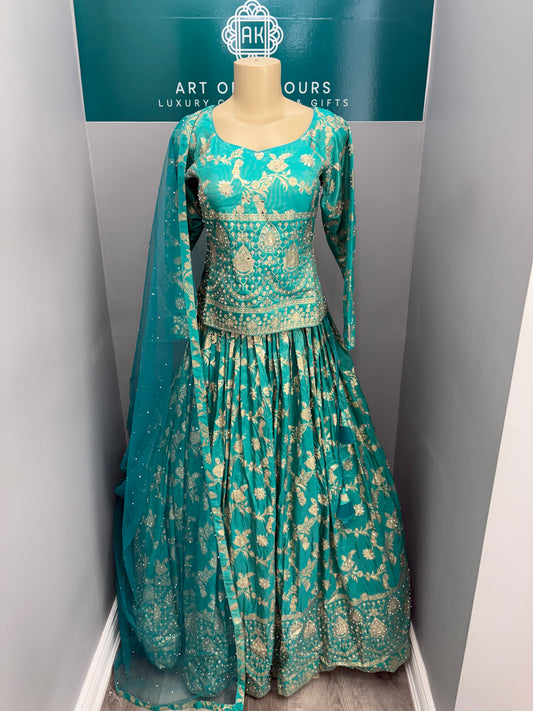 Short Kurti Banarsi Lehenga