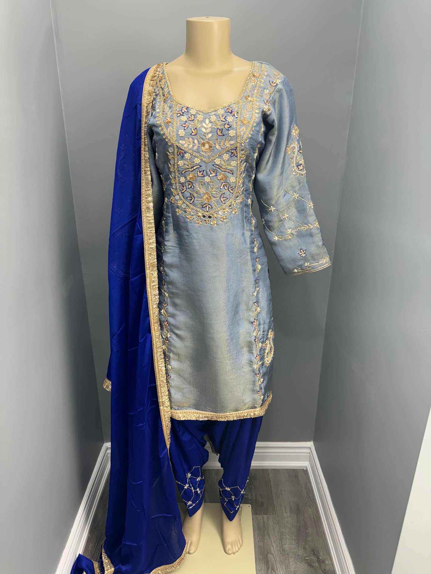 Royal Shimmer Neel Salwar Suit