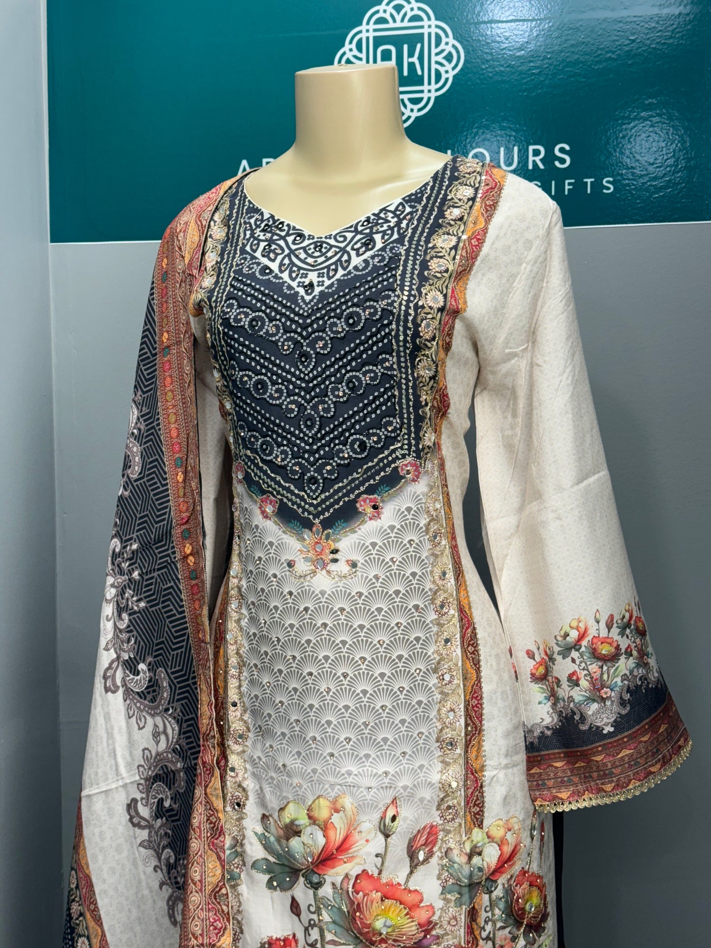 Readymade Crepe Pant Suit- AK2428-32