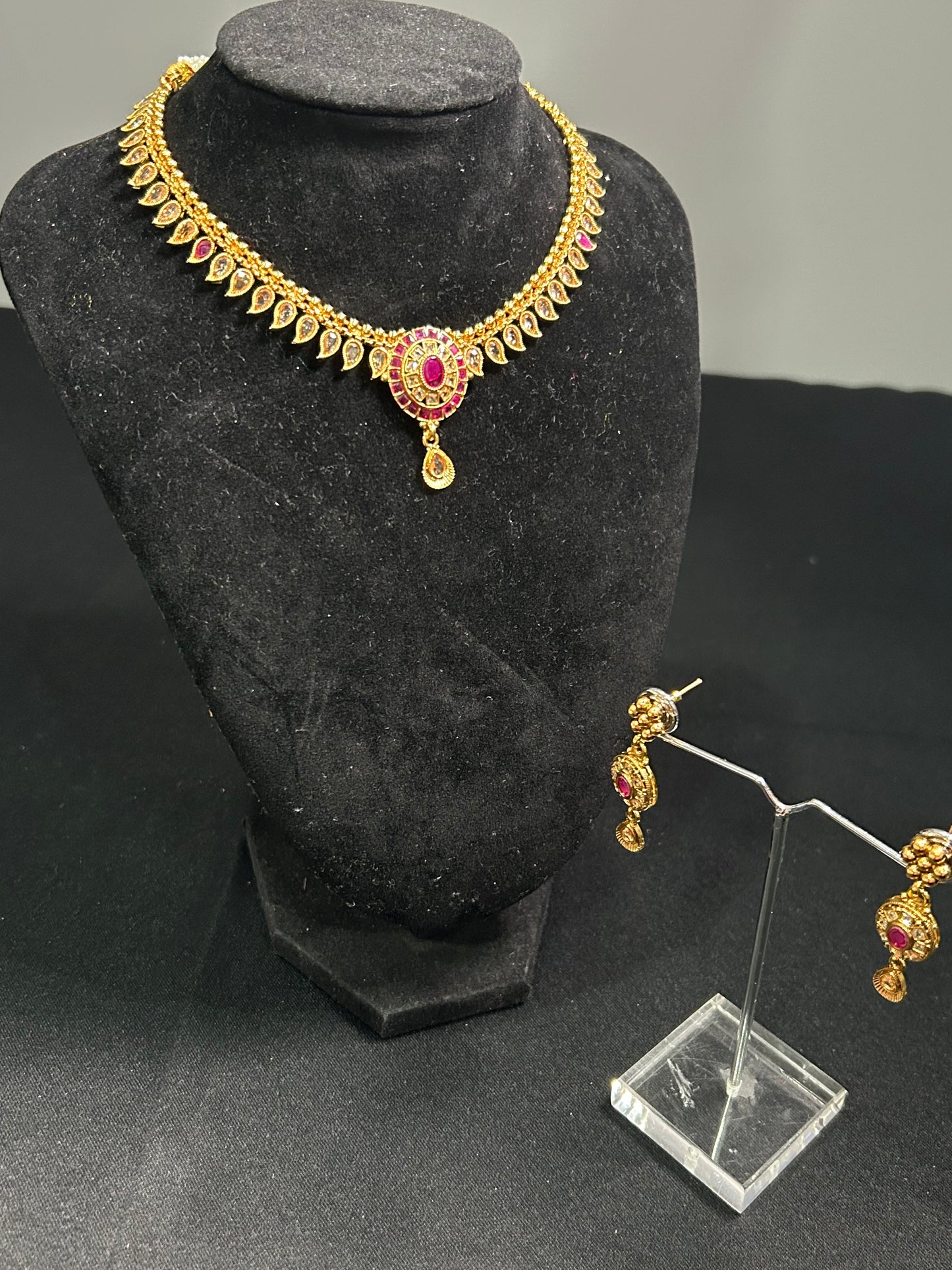 Rajsi Necklace Set