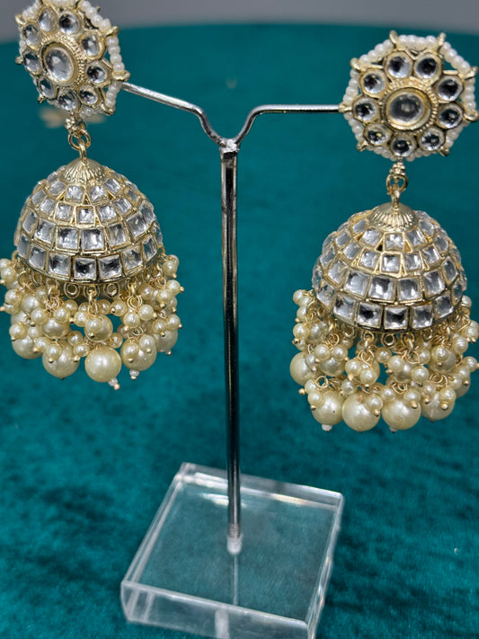 Classic Off White Jumkas