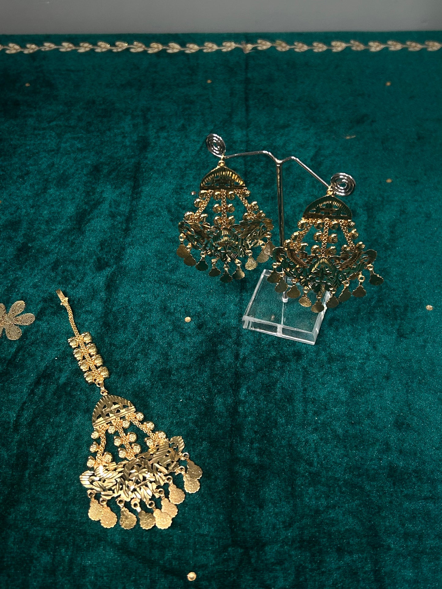 Heer Jadau Earring Set