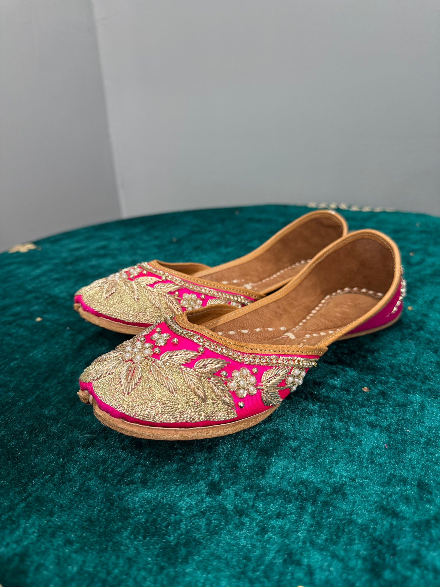 Pink With Gold Work Jutti