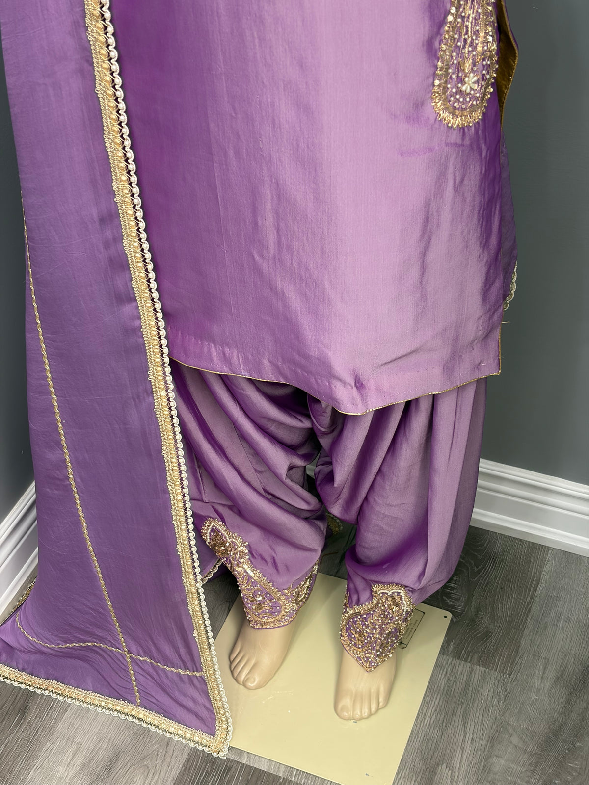 Lavender Cross Silk Handwork Salwar Suit AK65-0326