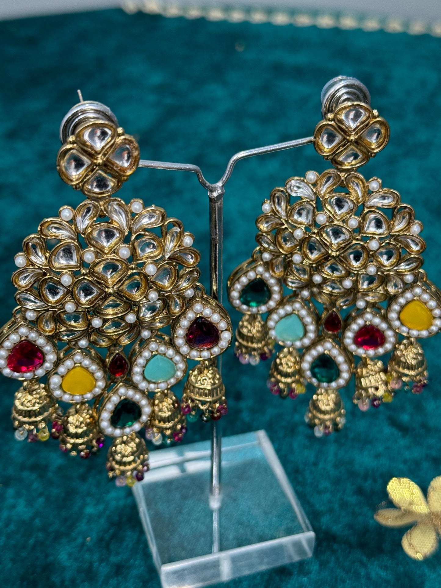 Majestic Aura Kundan Earrings
