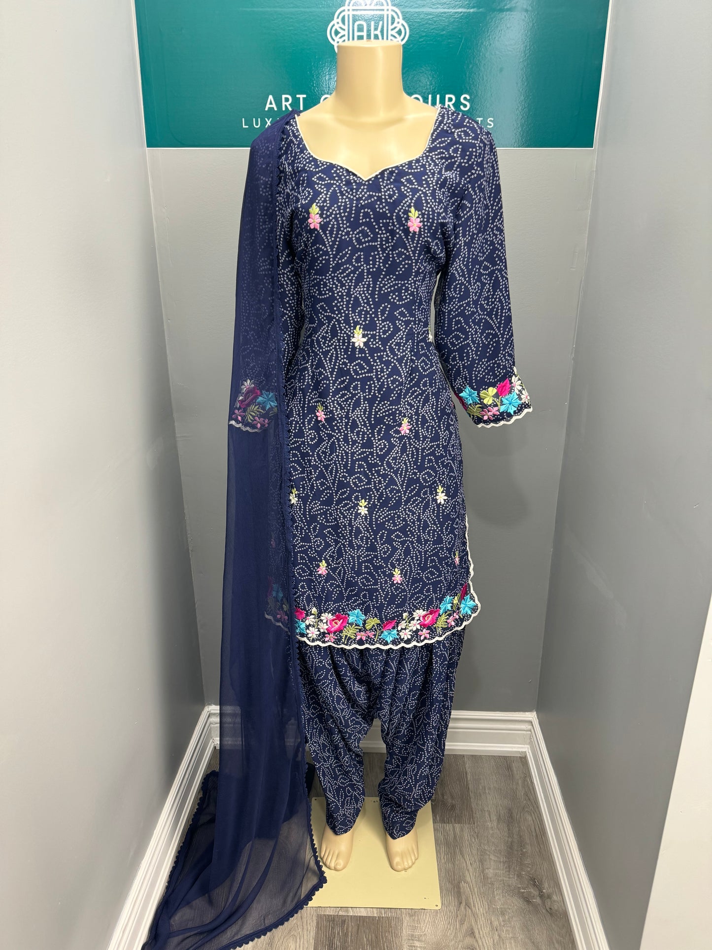 Bandhani Threadwork Georgette Salwar Suit- AK78-7907