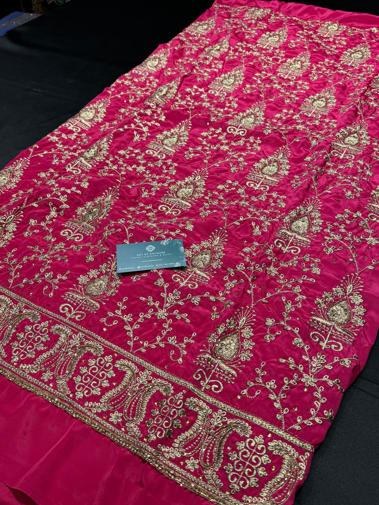 Gulabi Jaal Unstitched Suit