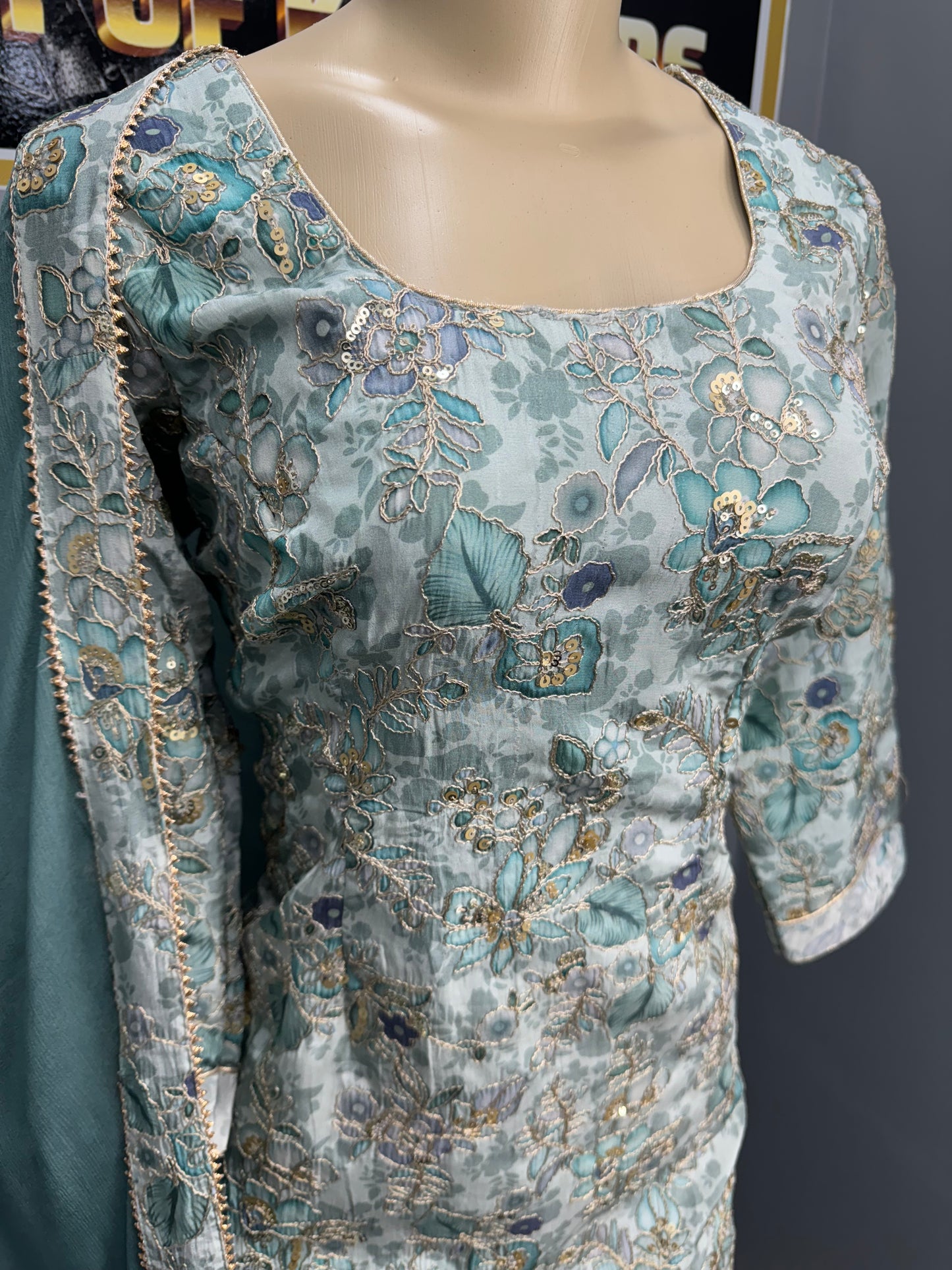 Sezban Gulzar Salwar Suit