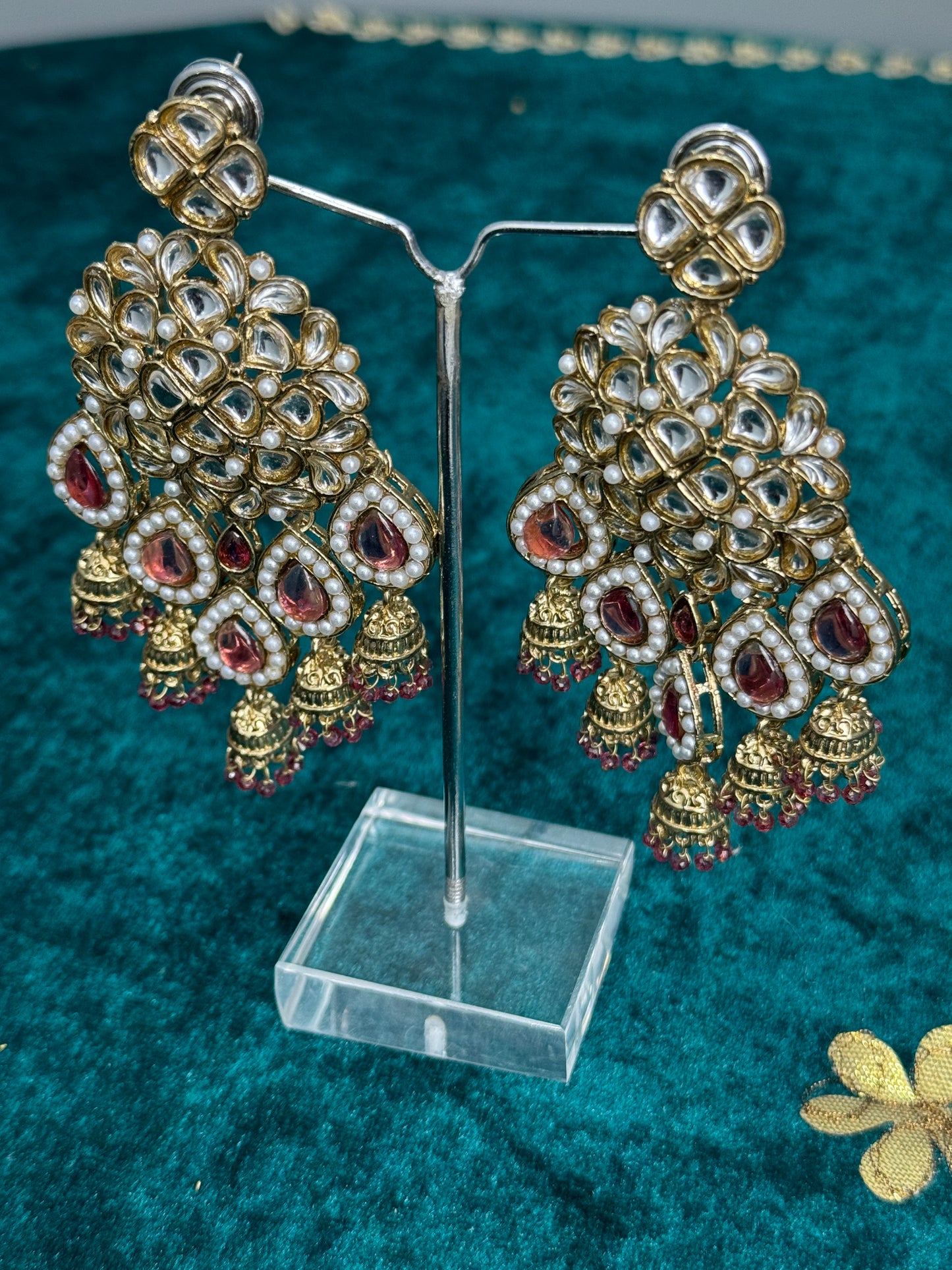 Majestic Aura Kundan Earrings