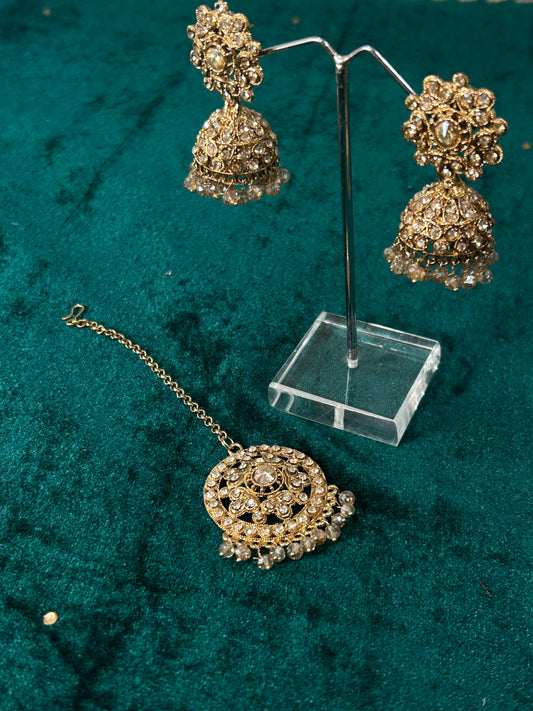 Gold Taara Earrings Tikka Set
