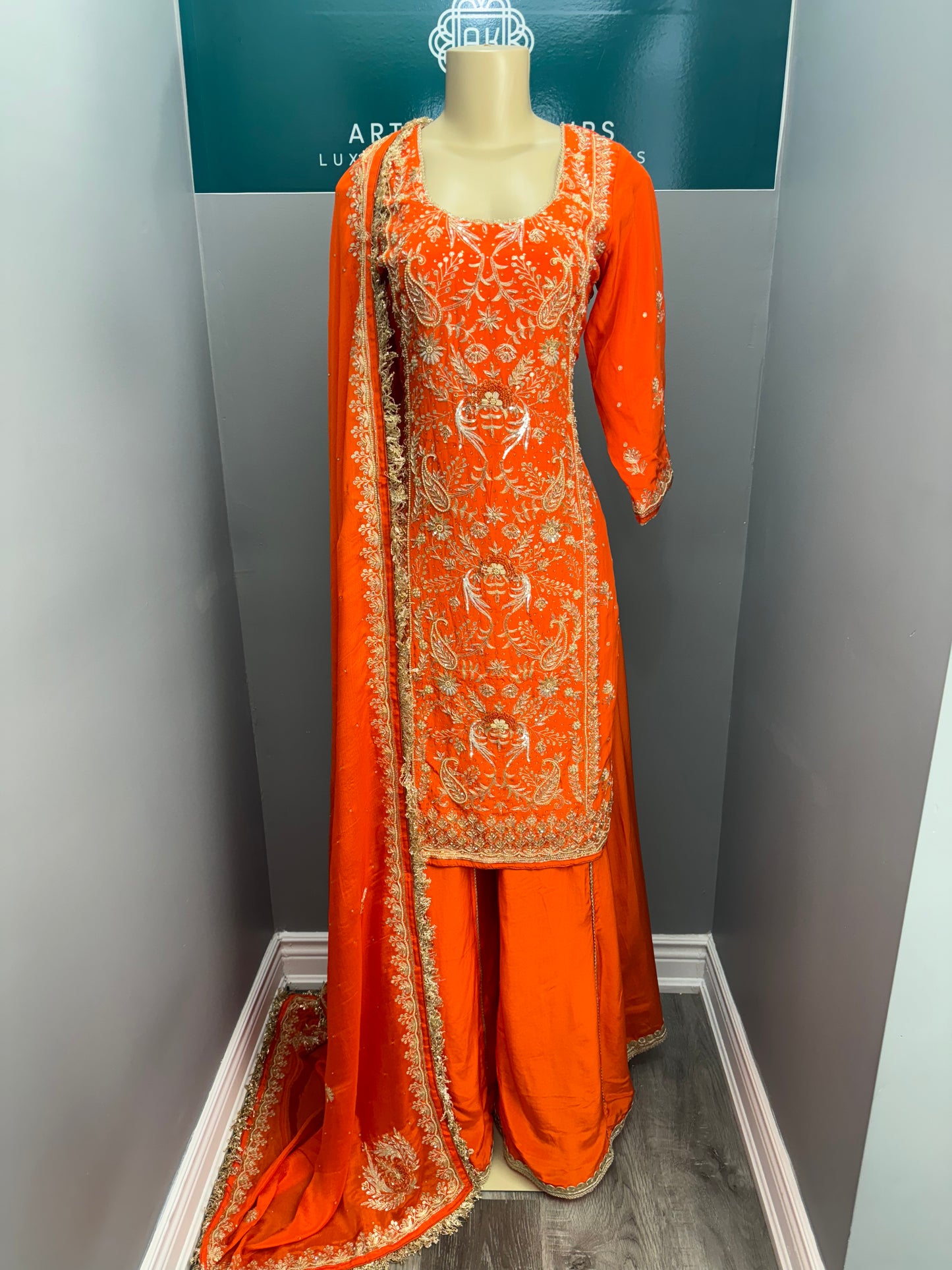Santri Baag Handwork Sharara Suit