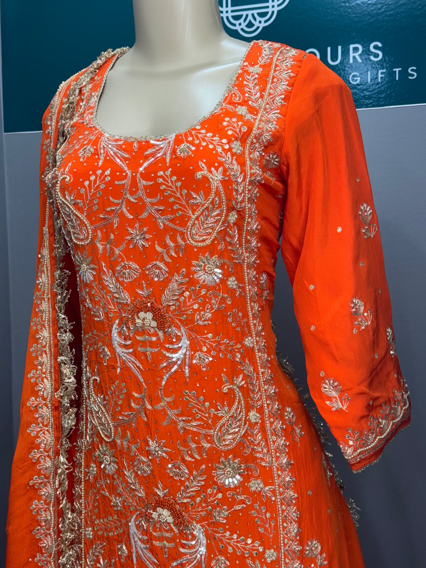 Santri Baag Handwork Sharara Suit